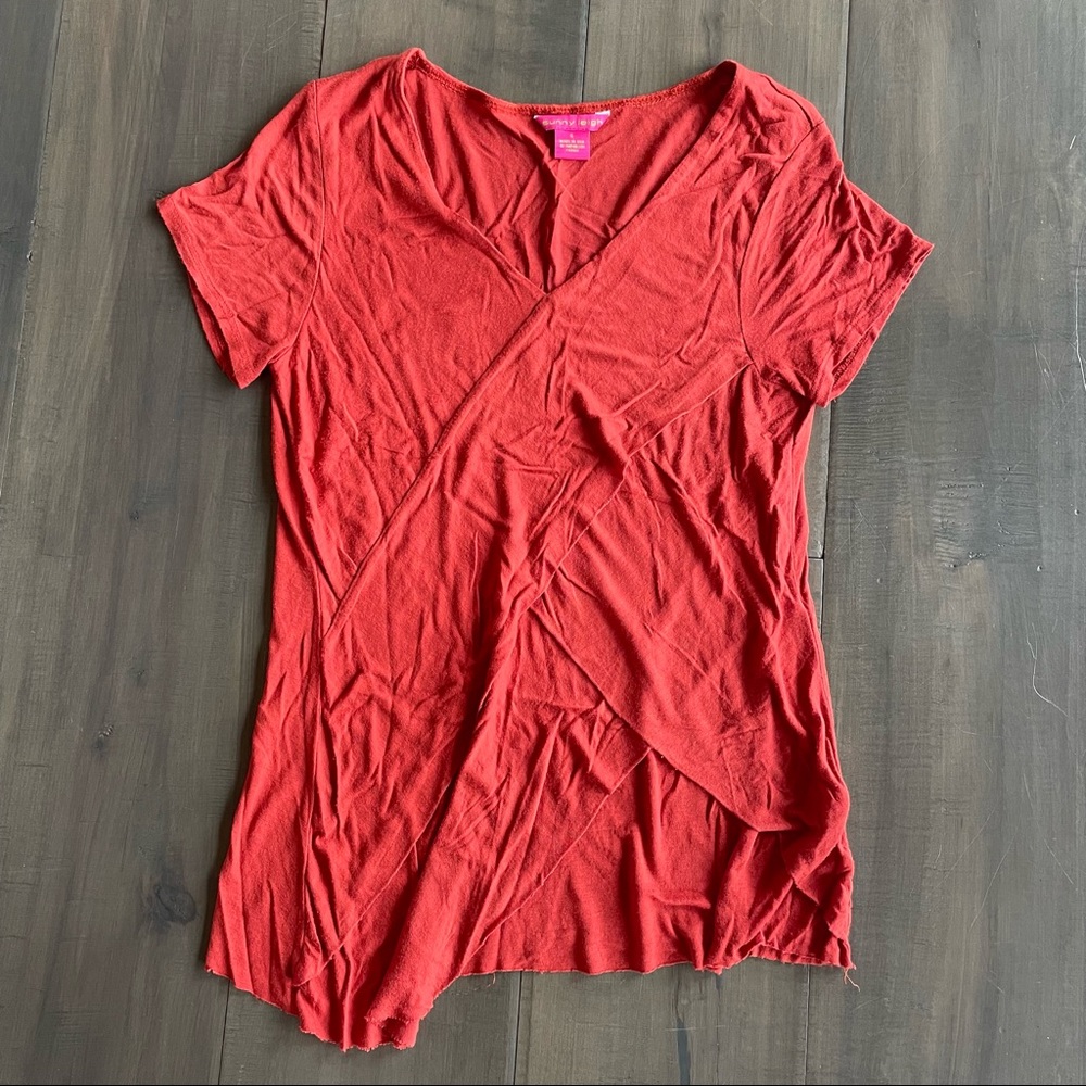 Layered overlapping sunny Leigh T-shirt
